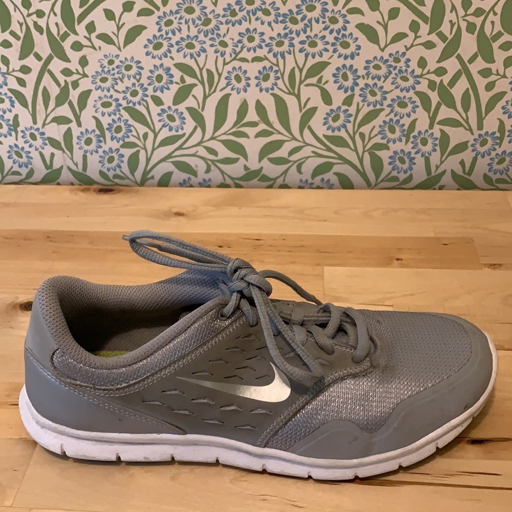 Nike Grey Sneakers